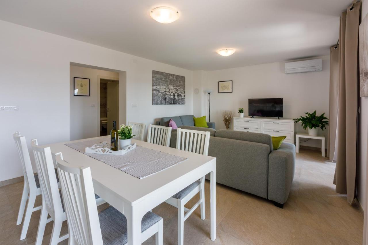 Anton 3 Apartamento Crikvenica Exterior foto