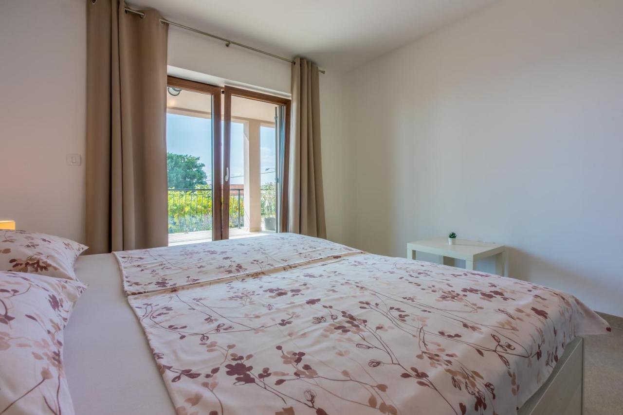 Anton 3 Apartamento Crikvenica Exterior foto