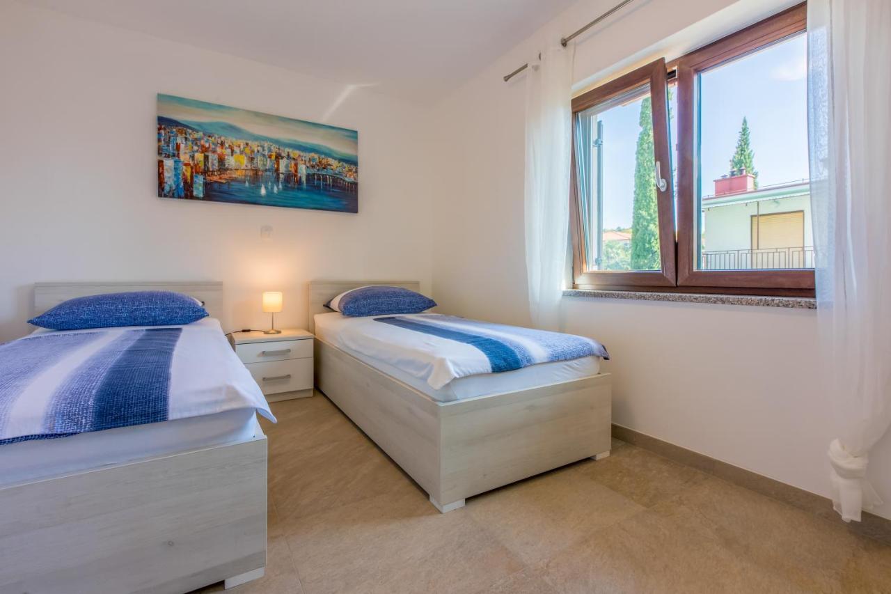 Anton 3 Apartamento Crikvenica Exterior foto
