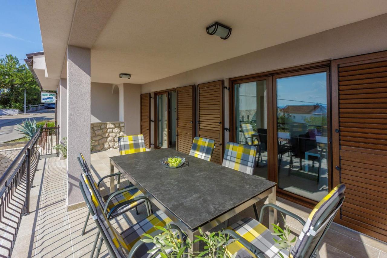 Anton 3 Apartamento Crikvenica Exterior foto